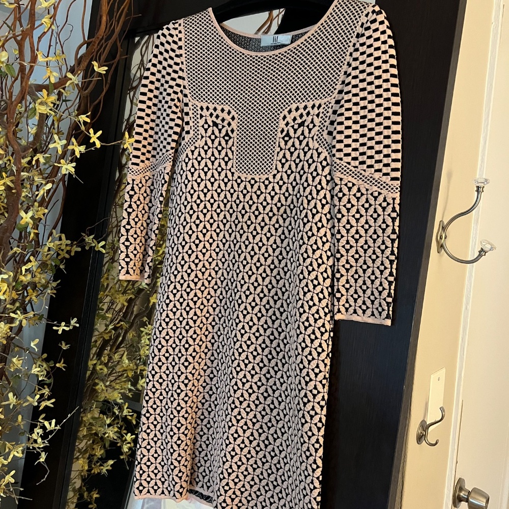 Beige Knit dress - Picture 3 of 5